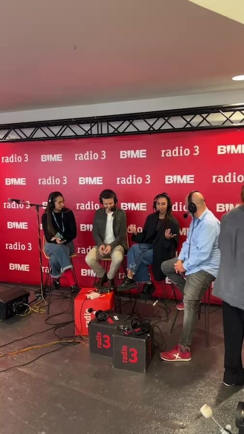 Entrevista en @radio3rne con @mjllergo & @_pablobenegas_  @laorejadevangogh  tras la ponencia “Construyendo una carrera musical…” organizado por @aieartistas una de las actuvidades incluidas en @bimenet_  BILBAO #Bime